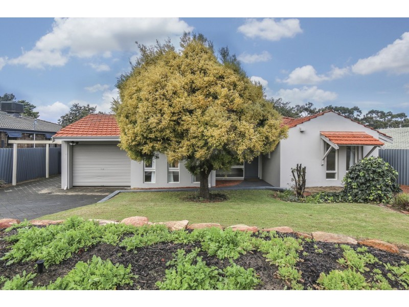 14 Methuen Way, Duncraig WA 6023