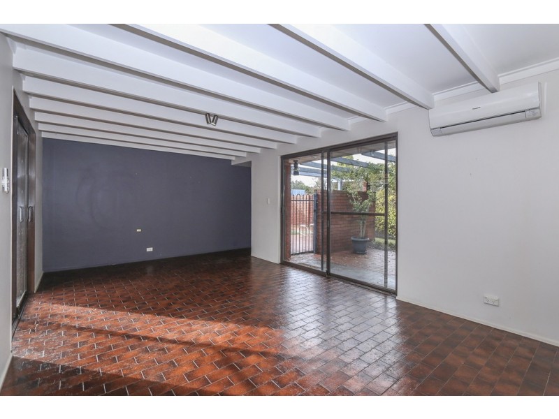 14 Methuen Way, Duncraig WA 6023