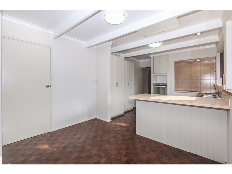 14 Methuen Way, Duncraig WA 6023