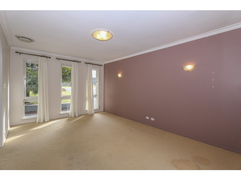 14 Methuen Way, Duncraig WA 6023