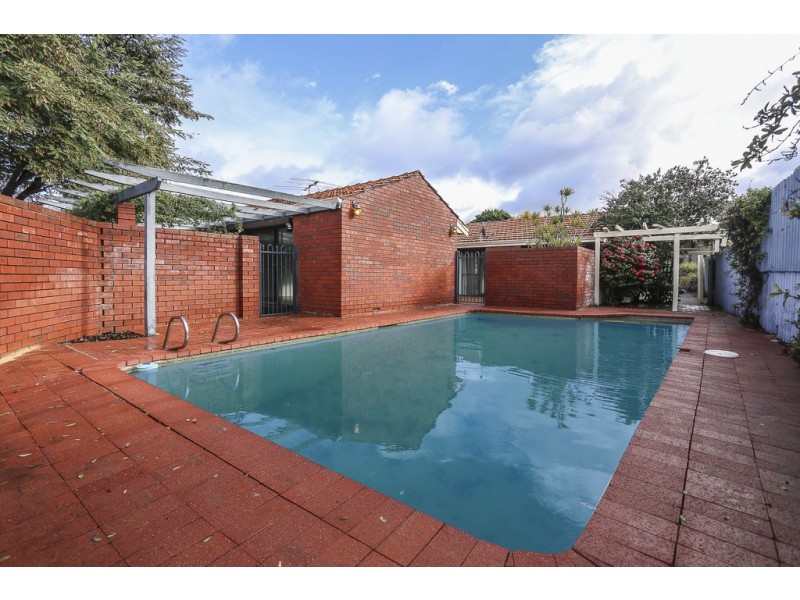 14 Methuen Way, Duncraig WA 6023