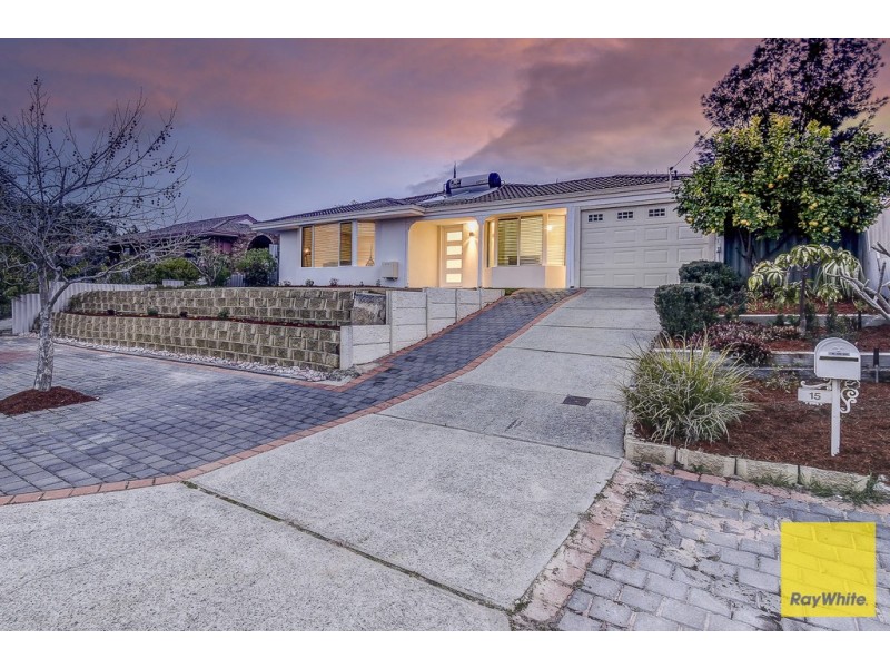 15 Fraser Way, Padbury WA 6025