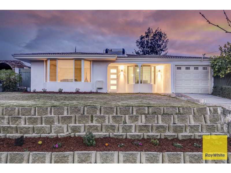 15 Fraser Way, Padbury WA 6025