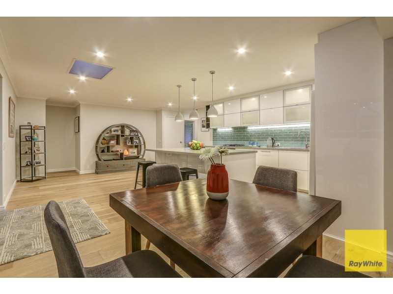 15 Fraser Way, Padbury WA 6025