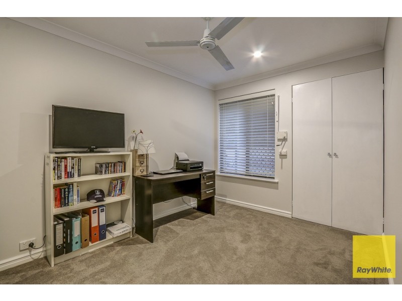 15 Fraser Way, Padbury WA 6025