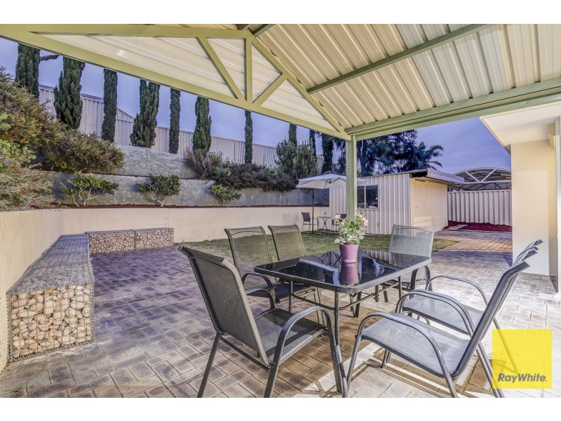 15 Fraser Way, Padbury WA 6025