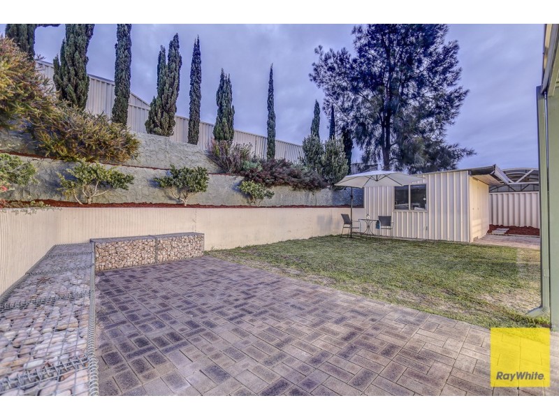 15 Fraser Way, Padbury WA 6025