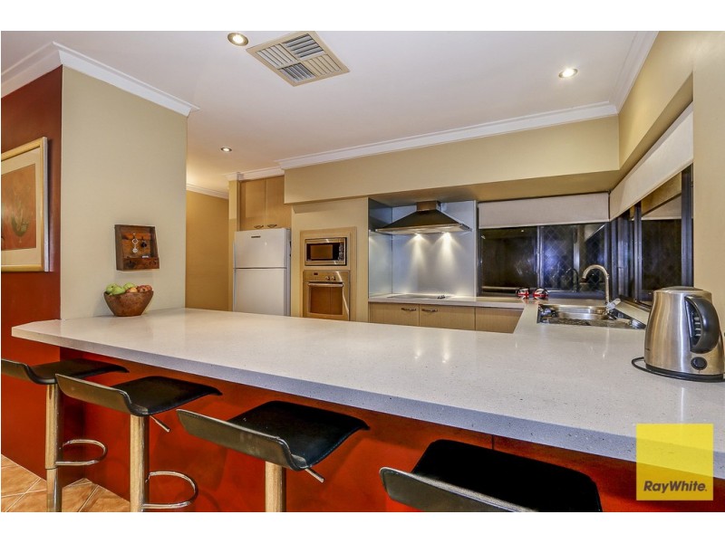 89 The Crest, Woodvale WA 6026