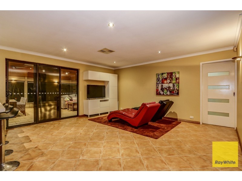 89 The Crest, Woodvale WA 6026