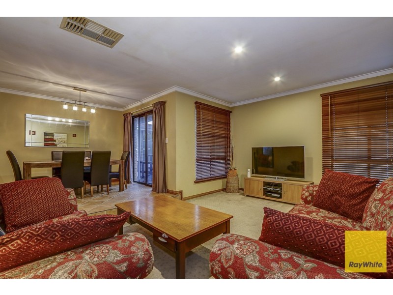 89 The Crest, Woodvale WA 6026