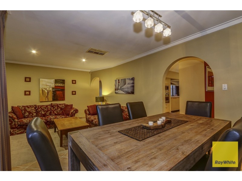 89 The Crest, Woodvale WA 6026