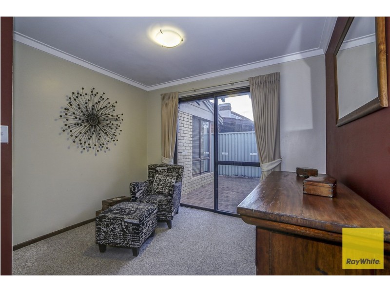 89 The Crest, Woodvale WA 6026