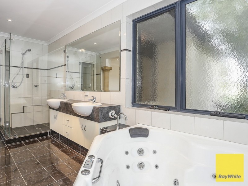 10 Bernedale Way, Duncraig WA 6023