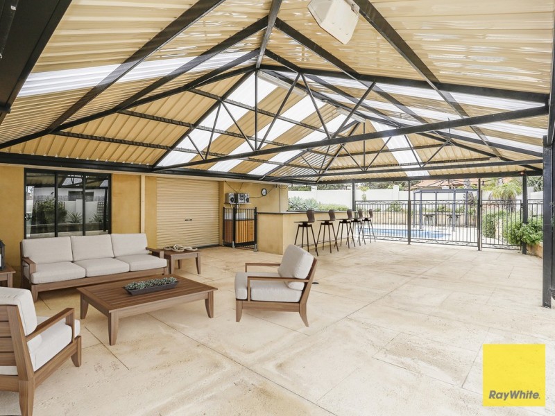 10 Bernedale Way, Duncraig WA 6023