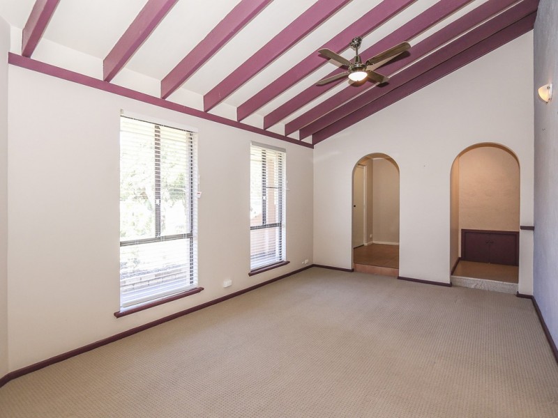 22 Mackay Way, Hillarys WA 6025