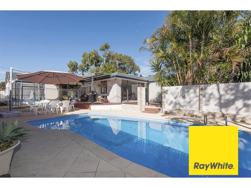 32 Castlefern Way, Duncraig WA 6023