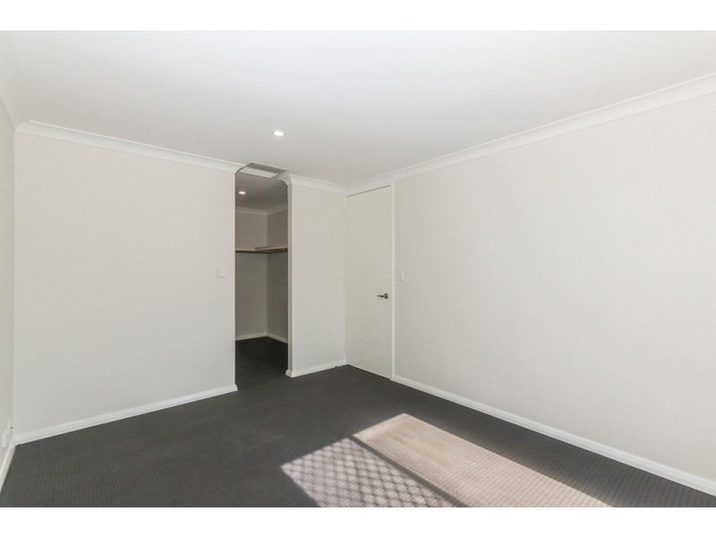 73 Warrandyte Drive, Craigie WA 6025