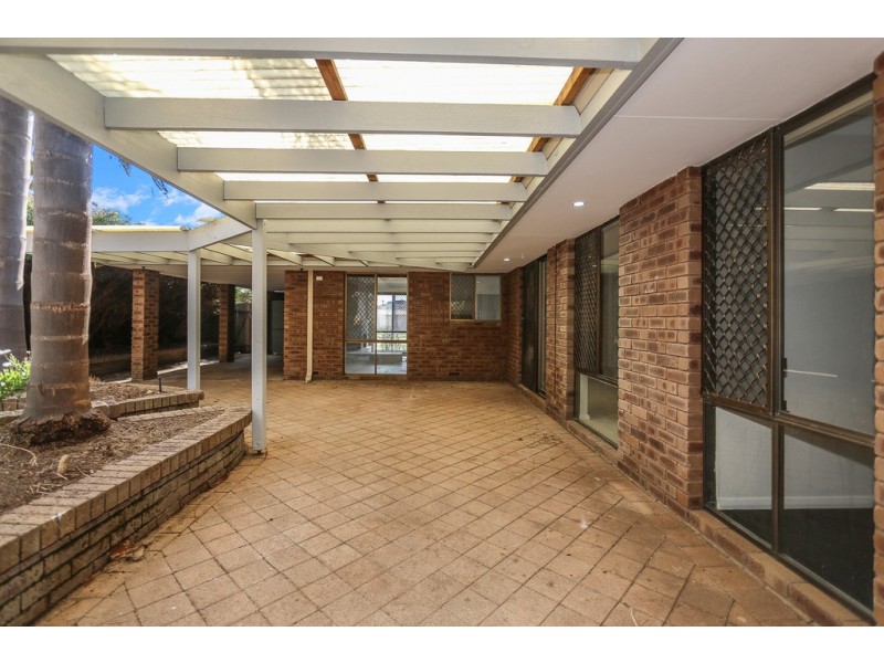 73 Warrandyte Drive, Craigie WA 6025