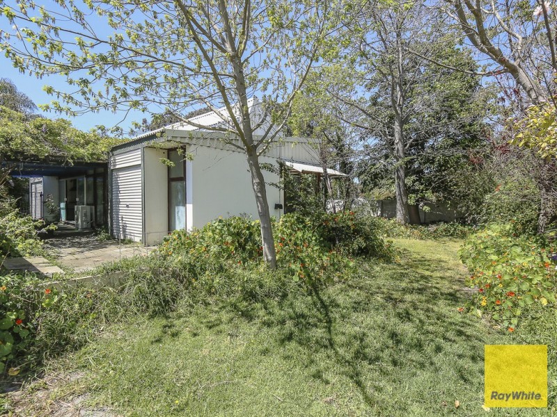 535 Beach Road, Duncraig WA 6023