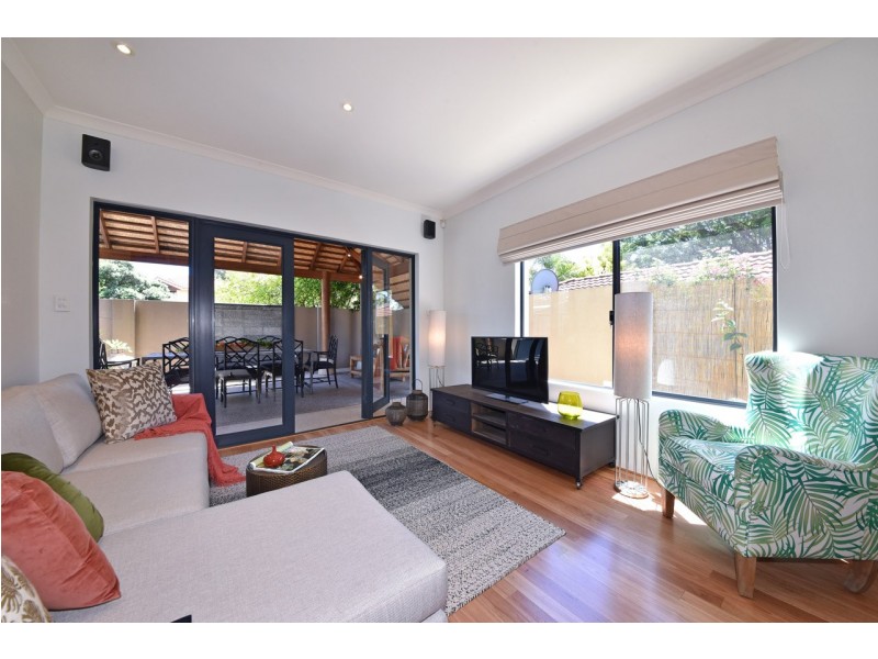 13a Somerton Road, Karrinyup WA 6018