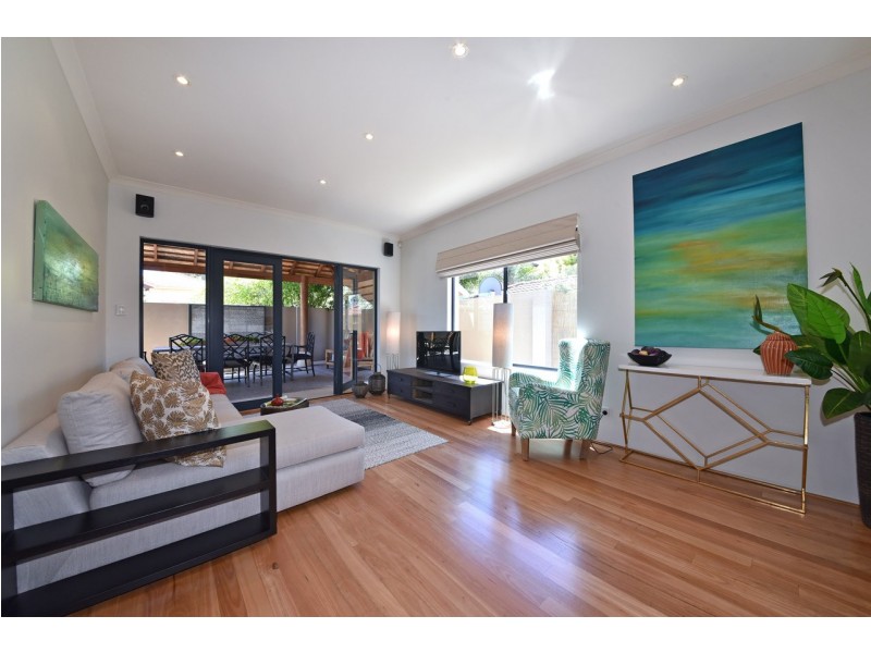 13a Somerton Road, Karrinyup WA 6018