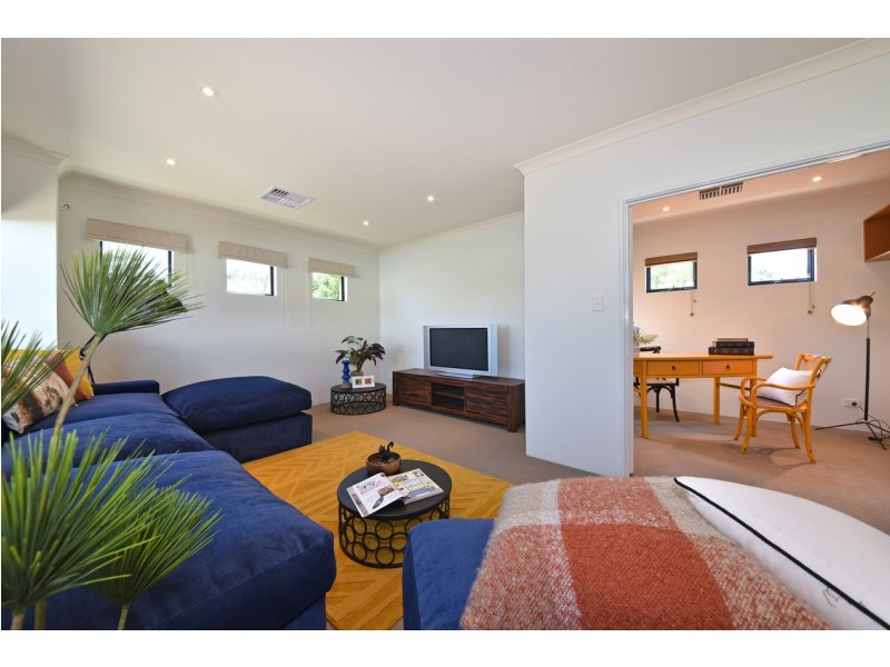 13a Somerton Road, Karrinyup WA 6018