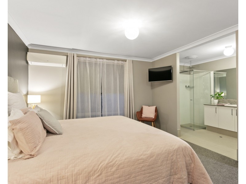 20 Framton Way, Madeley WA 6065