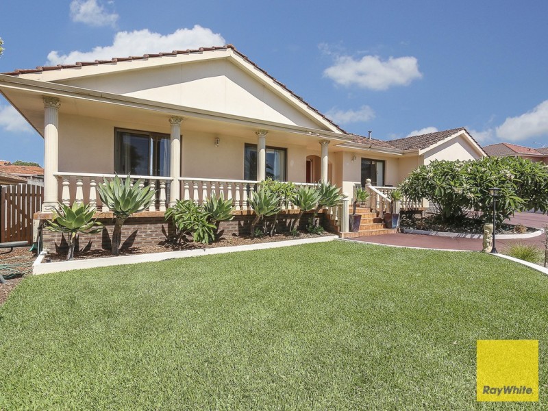 24 Hadley Gardens, Kardinya WA 6163