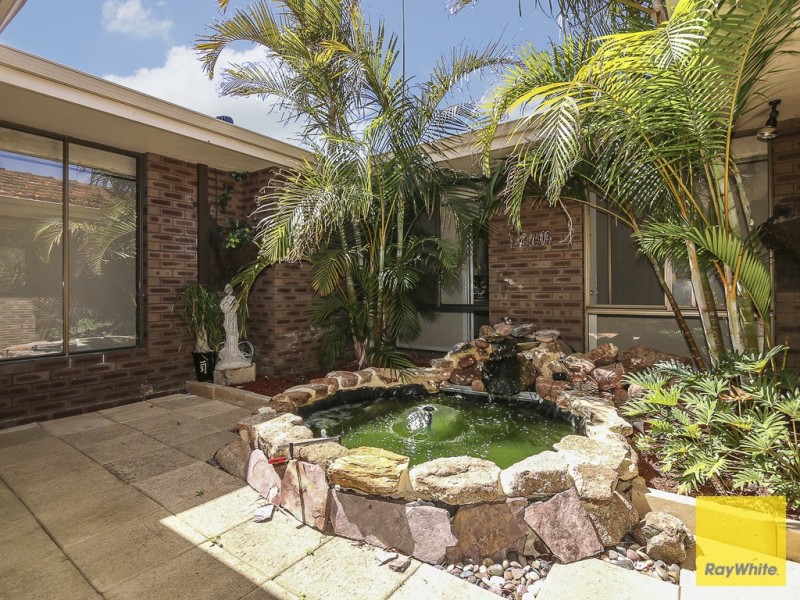 24 Hadley Gardens, Kardinya WA 6163