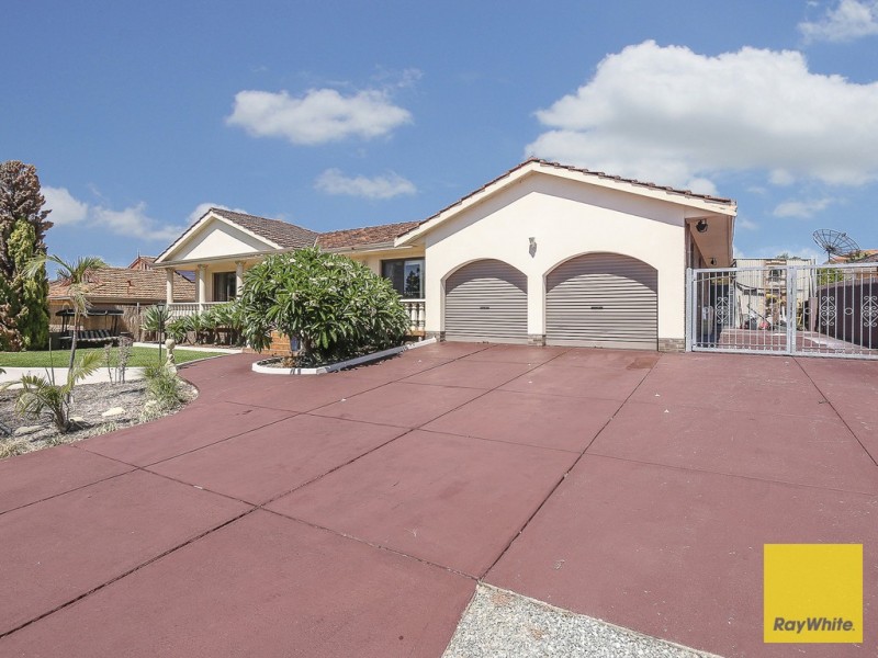 24 Hadley Gardens, Kardinya WA 6163