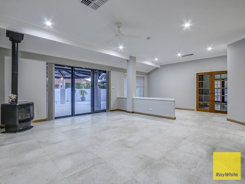 3 Temple Mews, Iluka WA 6028