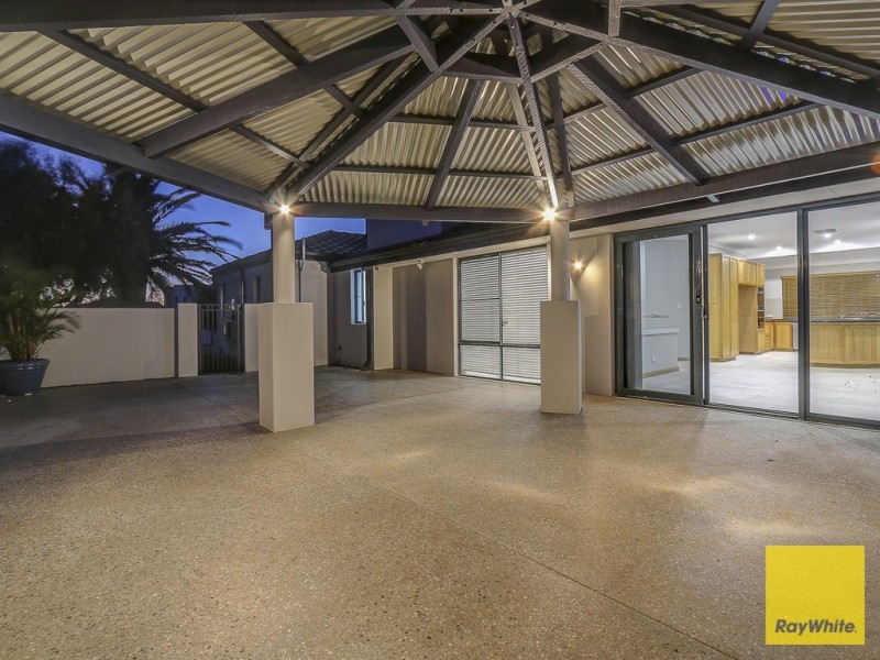 3 Temple Mews, Iluka WA 6028