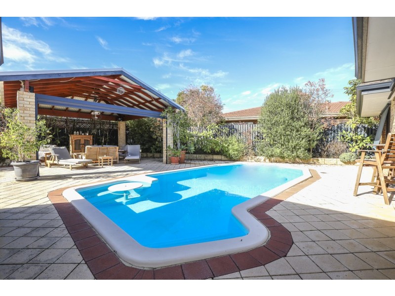 5 Cunningham Place, Padbury WA 6025