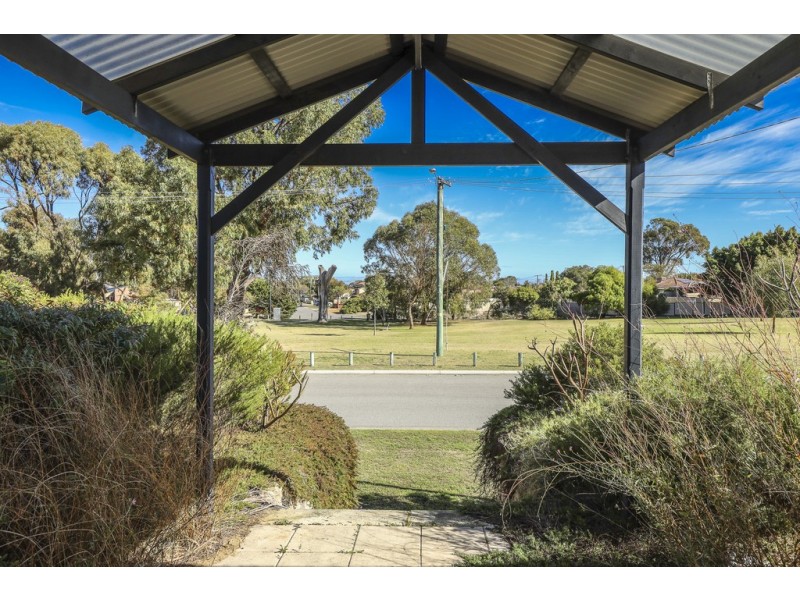 5 Cunningham Place, Padbury WA 6025