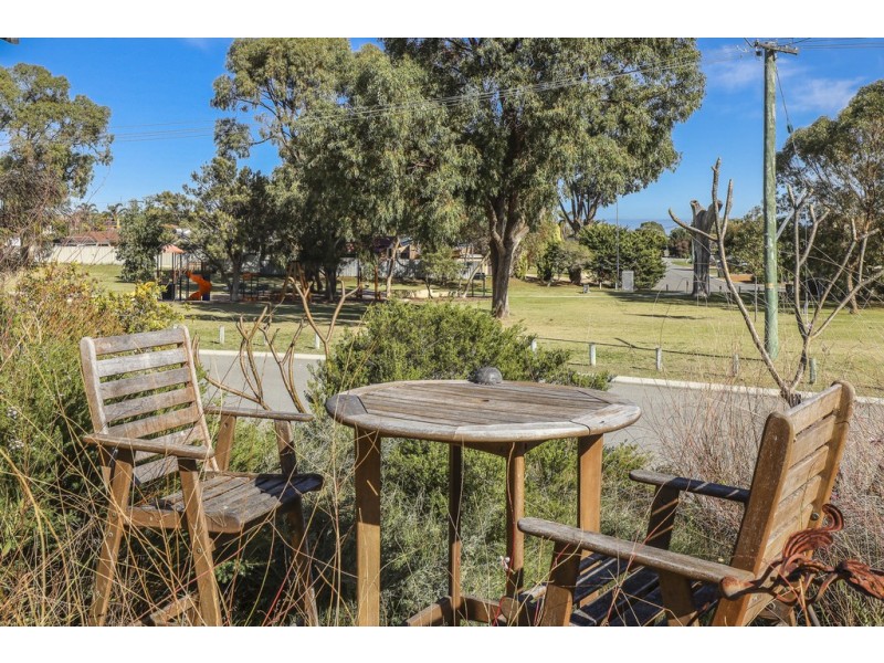 5 Cunningham Place, Padbury WA 6025