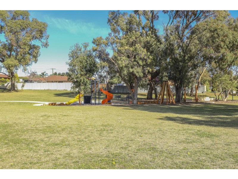 5 Cunningham Place, Padbury WA 6025