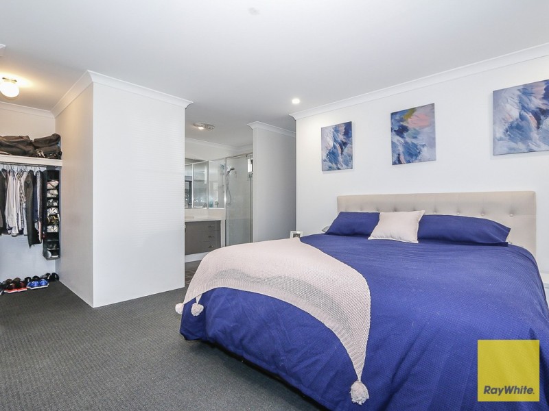 34 Michelangelo Drive, Landsdale WA 6065