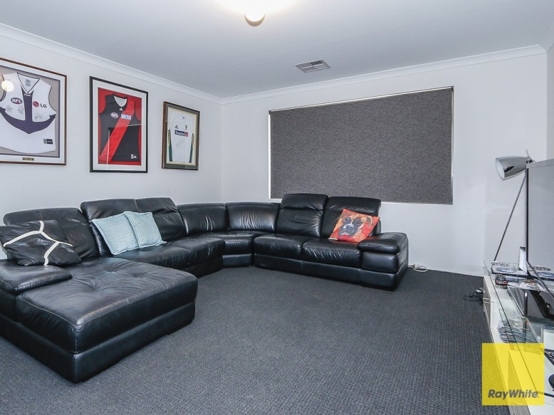 34 Michelangelo Drive, Landsdale WA 6065