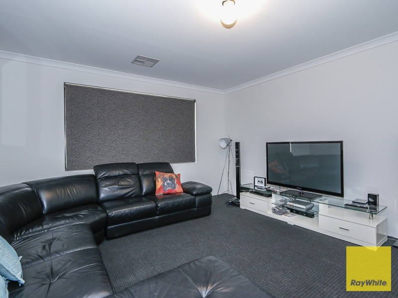 34 Michelangelo Drive, Landsdale WA 6065