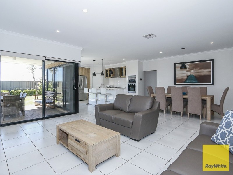 34 Michelangelo Drive, Landsdale WA 6065