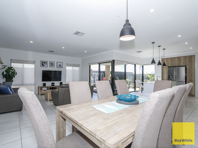 34 Michelangelo Drive, Landsdale WA 6065