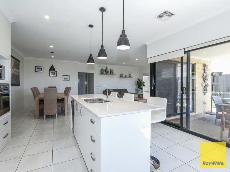 34 Michelangelo Drive, Landsdale WA 6065