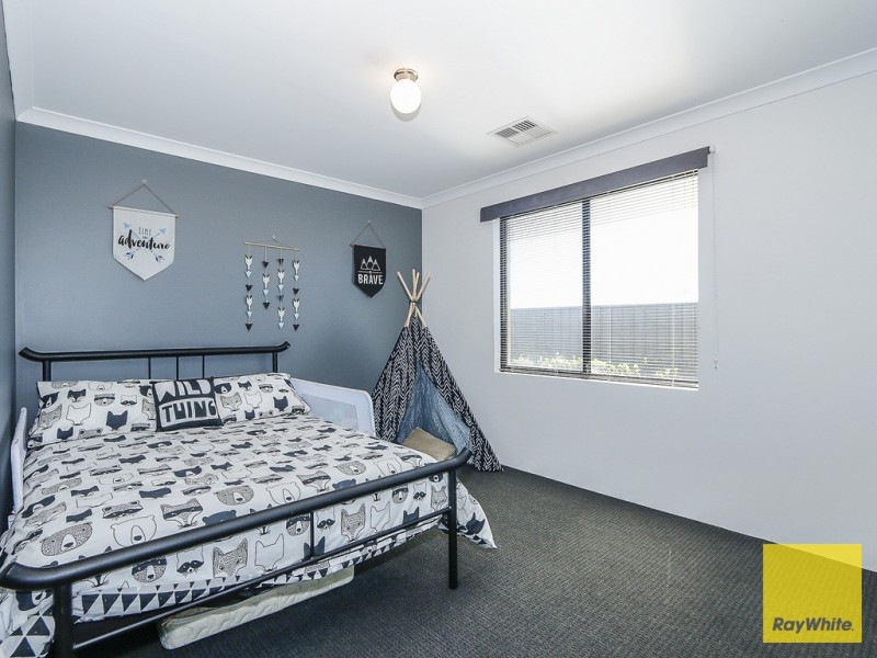 34 Michelangelo Drive, Landsdale WA 6065