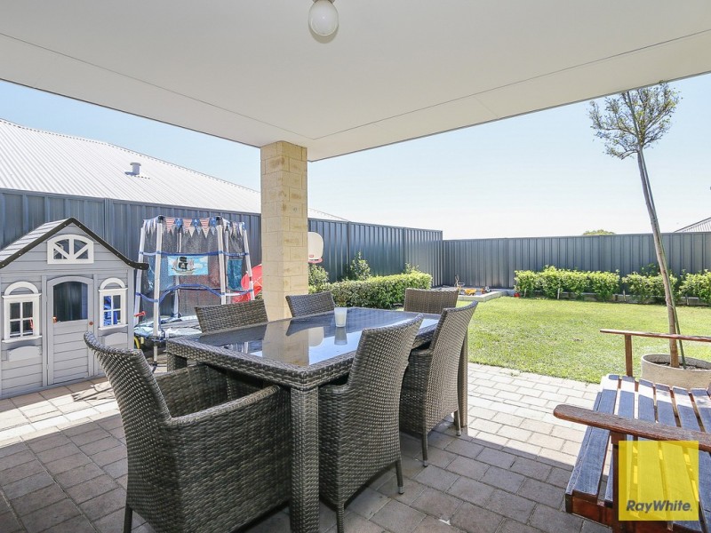 34 Michelangelo Drive, Landsdale WA 6065