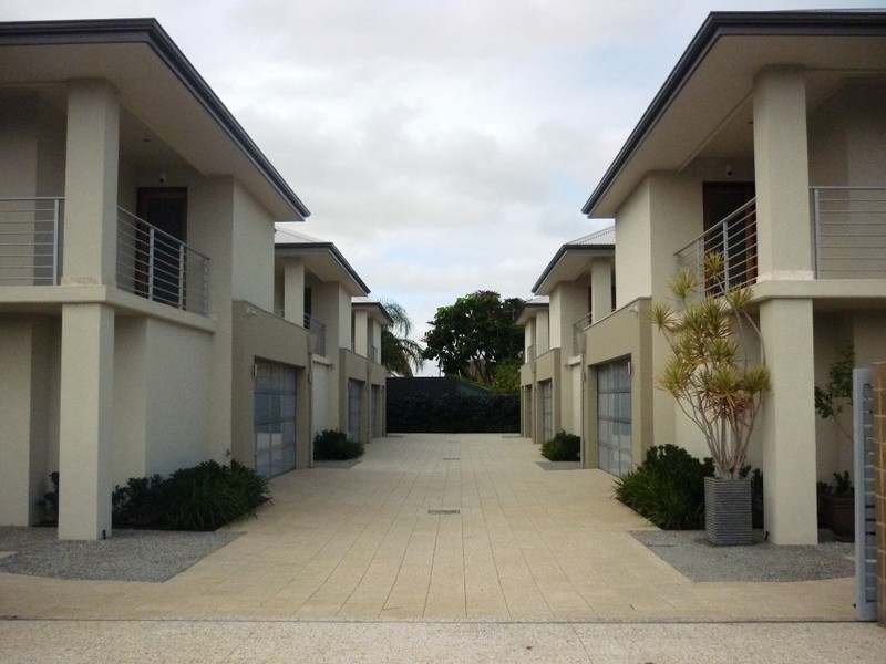 61b Odin Road, Innaloo WA 6018