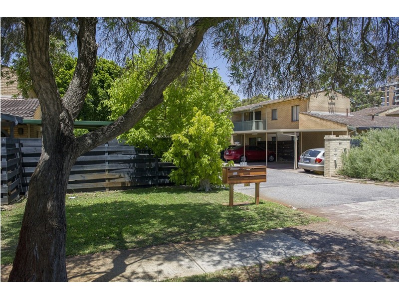 40/46 Pollard Street, Glendalough WA 6016