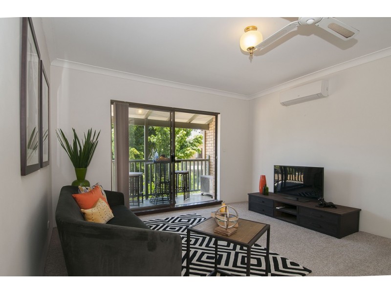 40/46 Pollard Street, Glendalough WA 6016