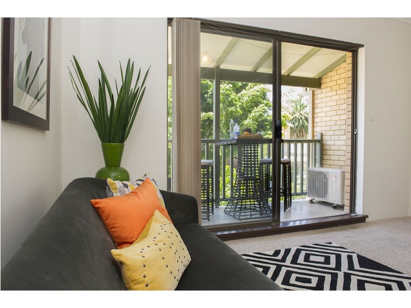 40/46 Pollard Street, Glendalough WA 6016