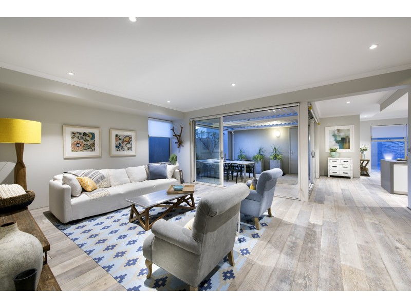 17 Seychelles Lane, Hillarys WA 6025