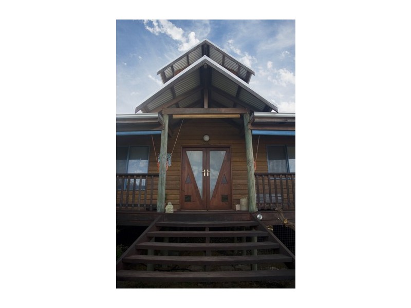 24  Leichardt Drive, Two Rocks WA 6037